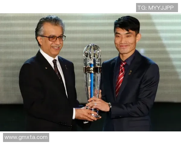 塞萨洛尼基与克拉斯诺达精彩对决直播全程回顾与分析